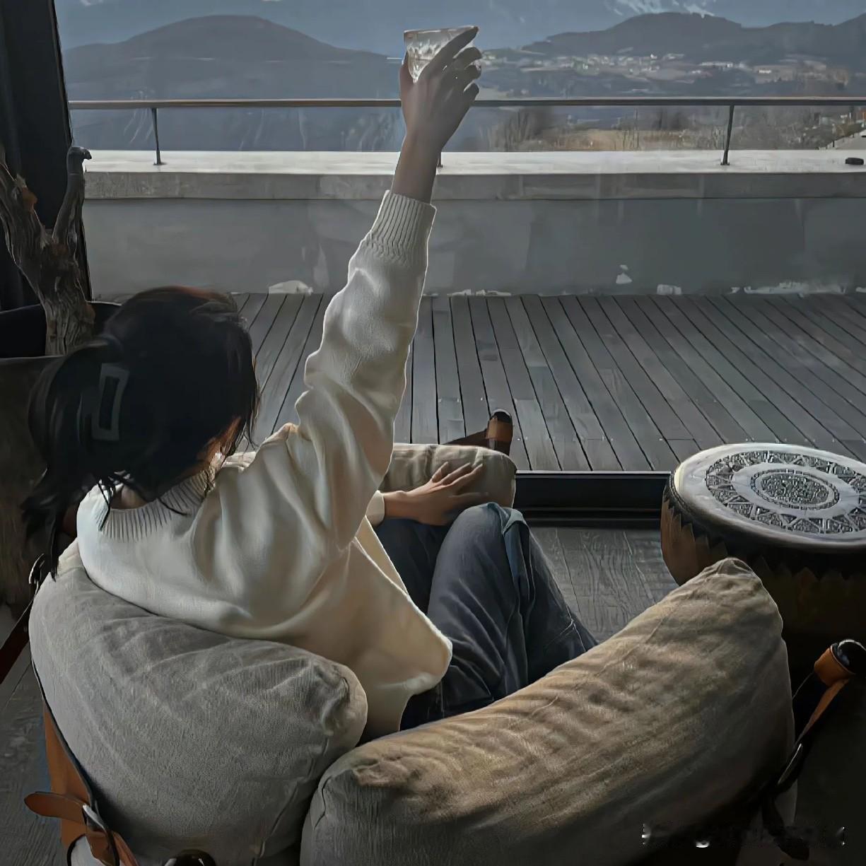 男人是不是都有一个毛病没老婆的时候，看着别人妻儿成群，又羡慕又嫉妒等有了