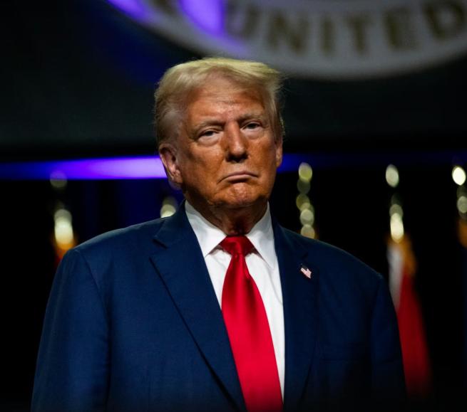 美国最新民调显示，特朗普可能美国历史上最糟糕的总统！特朗普第二任期执政百日支持率