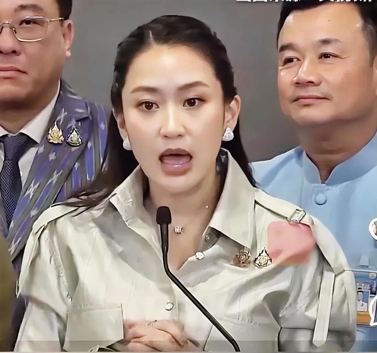 在“录音门”事件曝光后，佩通坦总理暂时无法继续履行总理职务，副总理普坦代行总理职