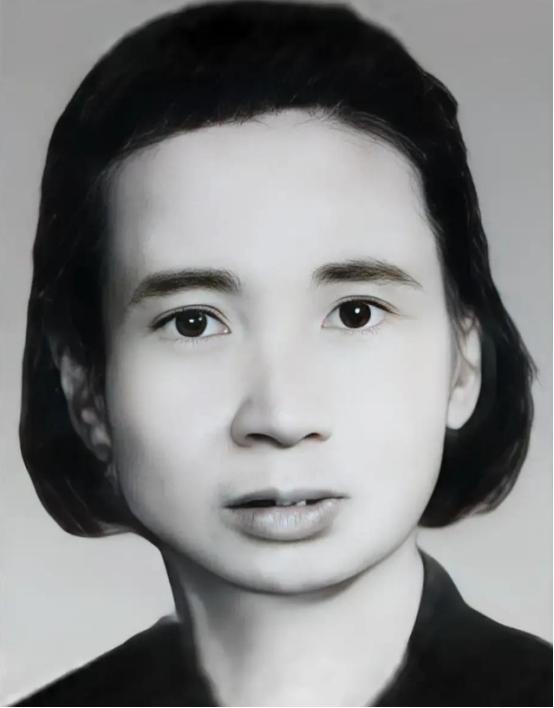1960年，钱瑛赴甘肃考察，司机迷路误入荒沟，忽见轻烟袅袅，谁知这缕烟，竟救下了