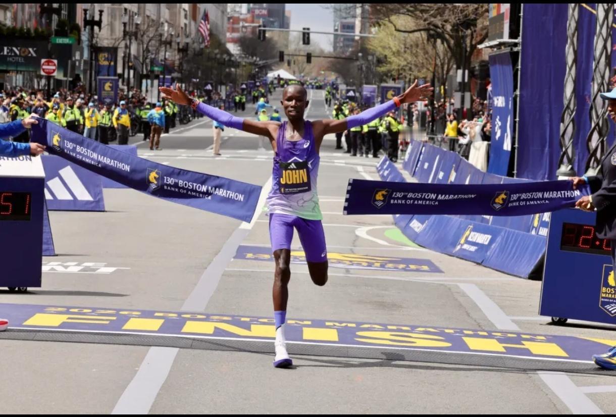 2026第130届波士顿马拉松，完美天气跑出炸裂成绩！科里尔2小时01分5