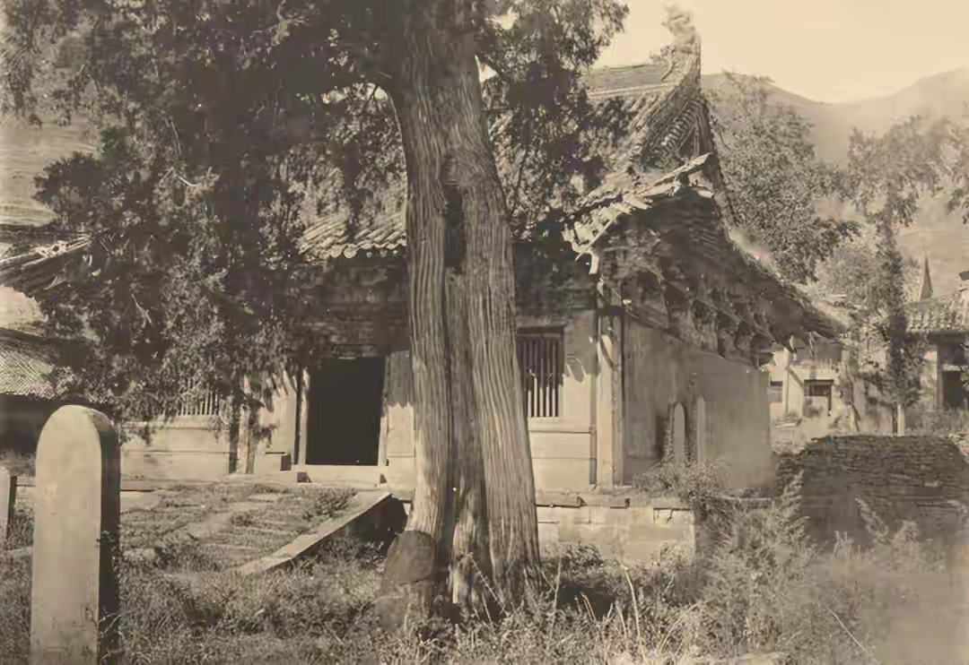老照片民国时期的少林寺。​​​