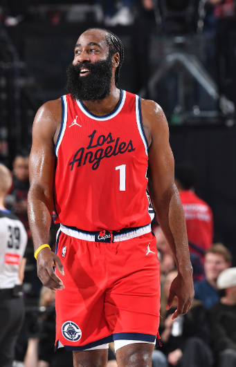 快船现在的解法哈登+伦纳德+祖巴全卖去换选秀权，然后去找回雷霆+27年首轮换自