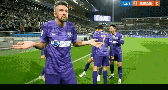 非常有意思天津津门虎用山东泰山擅长的方式攻破了山东泰山的大门非常有意思，上