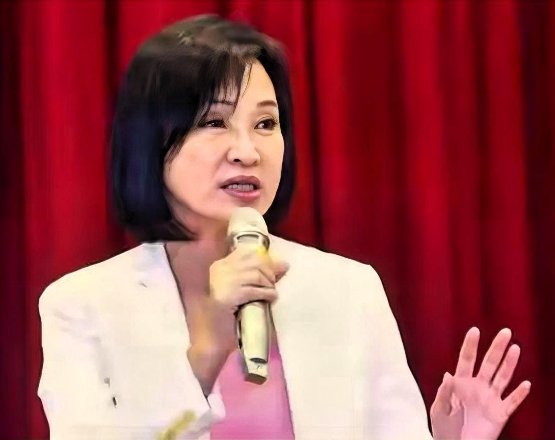 “一中立场”在岛内起风！柯志恩与郑丽文路线之争，或将引爆蓝营连锁反应前言