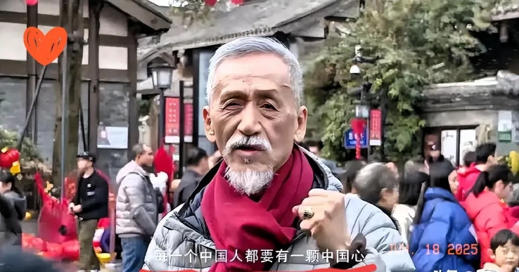 陈彼得的大儿子说，我父亲临终前，亲口跟我说了，父亲说死后要葬在春熙路的梧桐树下