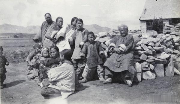 合影，威海，1902年