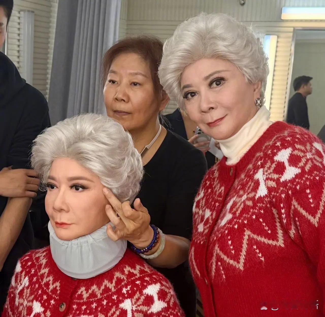 绝了！这化妆师工资不得过万呀！