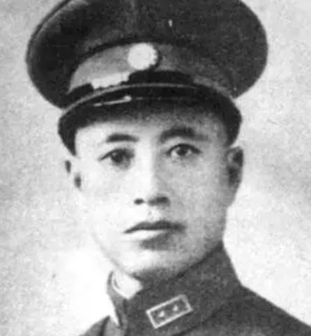 1939年2月，蒋介石在南昌召开高级将领会议，宣布拟派一支军队到山东敌后打游击，