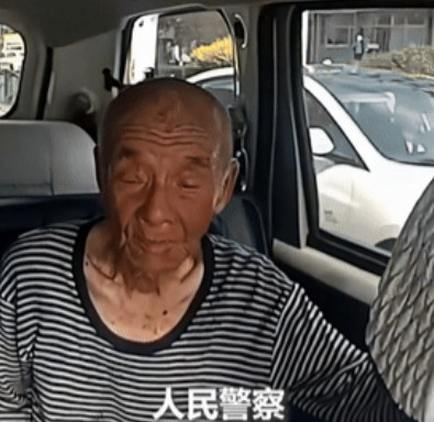 “眼泪止不住了！”90岁老兵要给警察付油钱，被告知“我们为人民服务”！不料，老兵