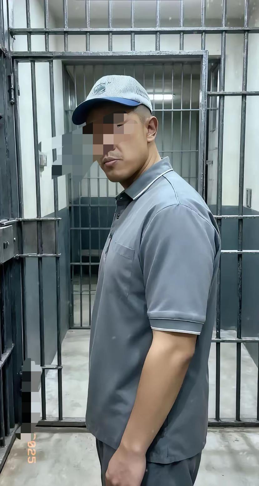 金毛做梦都没想到他出名了他的事情被全国人民知晓都知道他心狠手辣知道他花天酒