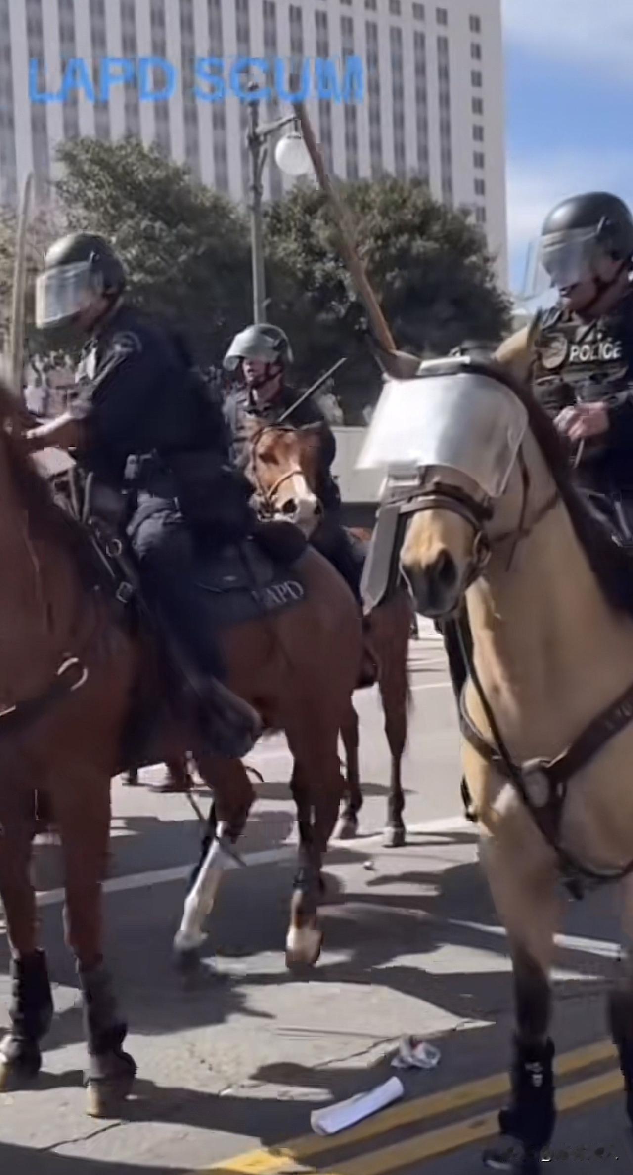 新思维：不要急，让美国自己烂下去在百年不遇之大变局时代，当下的国际舞台，波谲