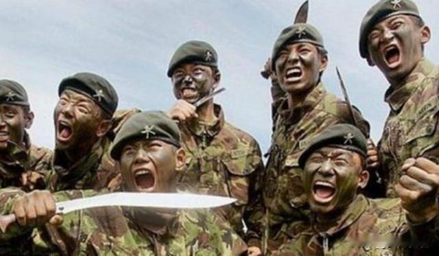 中印西山口白刃战：印度弯刀对上我军三棱刺，126名印军无一生还1962年1