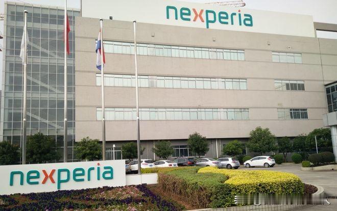 “既然你不让我造高端芯片，那你就别想开汽车。”中国对安世半导体的出口管制，是对荷