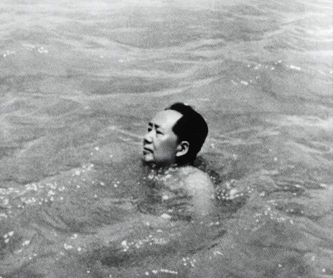 1957年，毛主席在青岛高烧不退，西药吃了一堆没用。山东请来一个老中医，老头把完