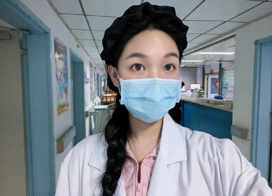 什么是命？事情发生在我刚上班的那两年，有次值夜班，晚上十一点左右，急诊送来一个