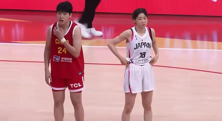 亚洲杯半决赛中国队的对手是日本队，但是这届日本队不是他实力最强的时候，所以拿下日