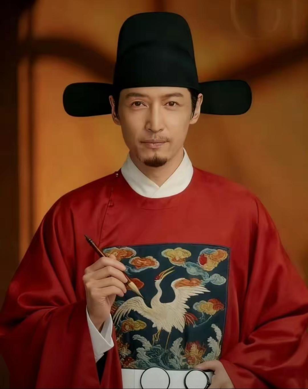 一觉睡醒,估计全国的人都知道了,看见43岁的胡歌,又官宣了一部新剧《风禾