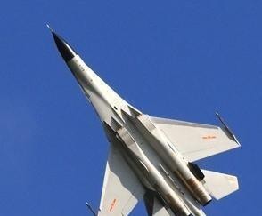俄军真要动泽连斯基，难吗？其实没那么难。但普京偏偏没这么干。俄国家杜马国防委员会主席卡尔塔波洛夫自己