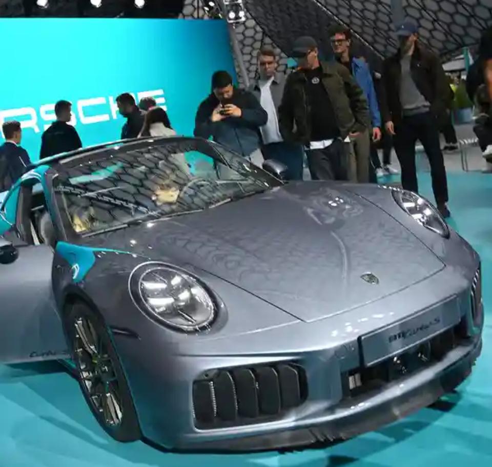 大众集团今年第三季度出现亏损大众汽车周四宣布，今年7月至9月的亏损总