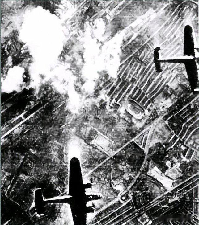 1939年，日军王牌轰炸机团出动29架轰炸兰州，9架当场飞错地方，返航后17架被