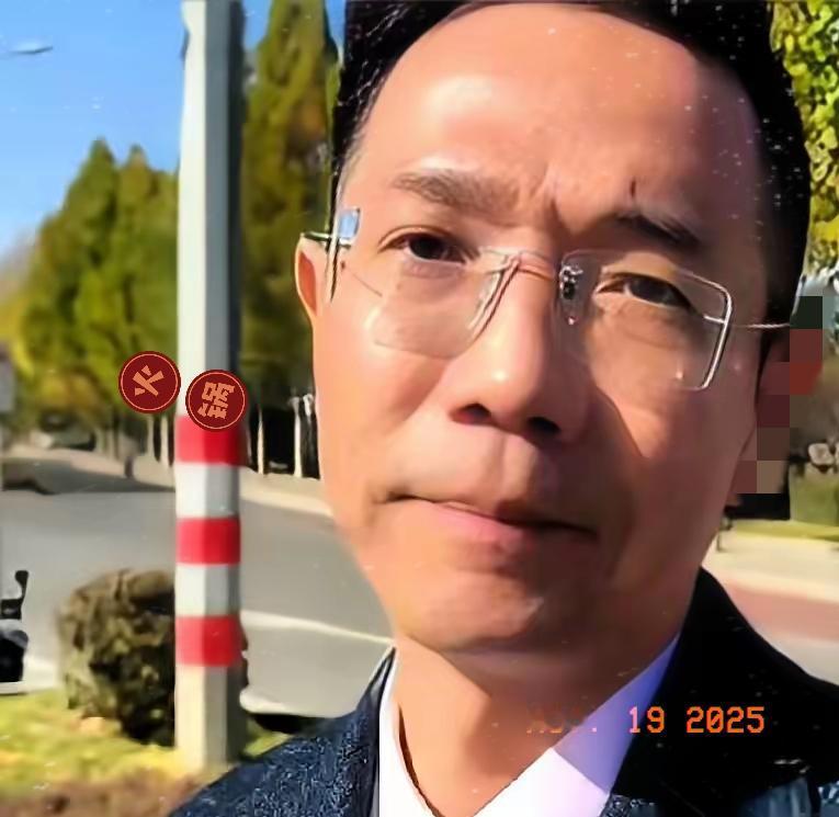 “又有人来威胁我了。”说真的，收到这种信息，我心里没有一丝慌，只有一句淡淡的“哦