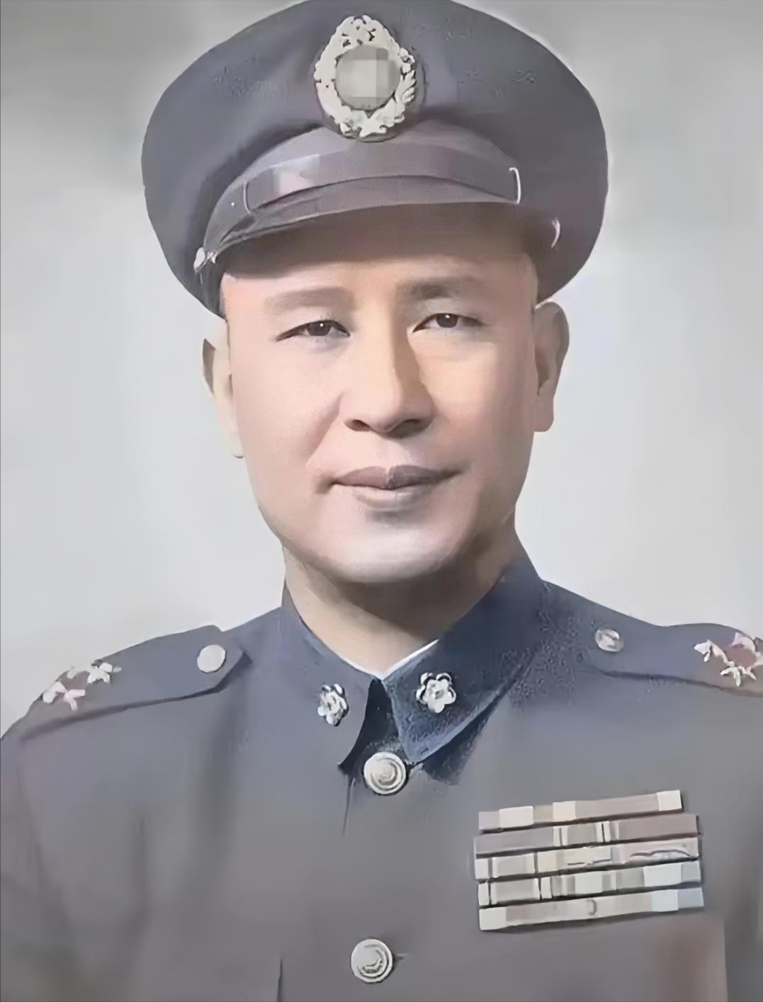 1949年，"小诸葛"白崇禧向蒋介石献策：反正打不过解放军，不如集中全部兵力，南