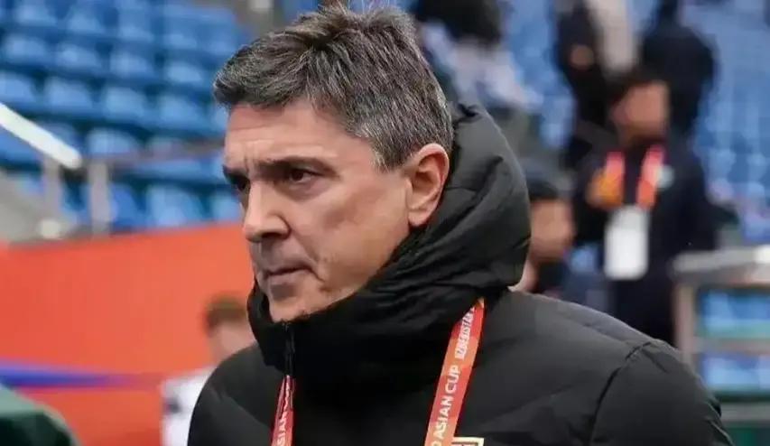 伊拉克主帅说，他们根本没研究中国队的录像。你猜他们练什么？在迪拜，和沙特、