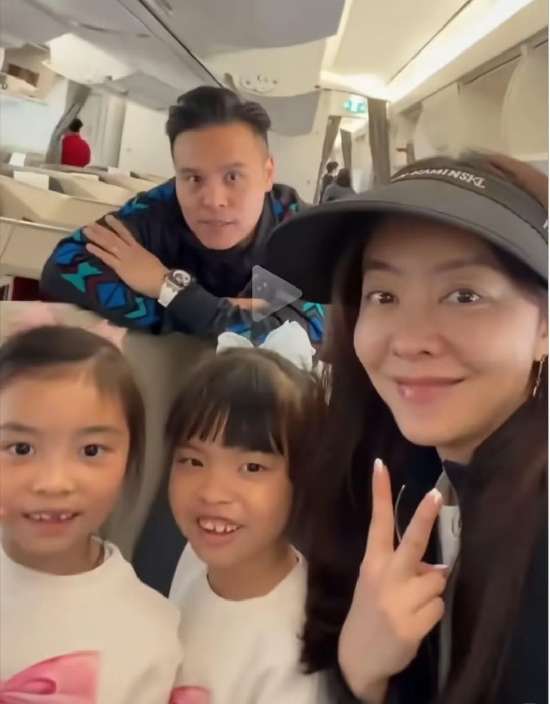 熊黛林又在晒女儿了，一家四口难得这么幸福！熊黛林自从嫁给郭可颂以后，都被宠成公主