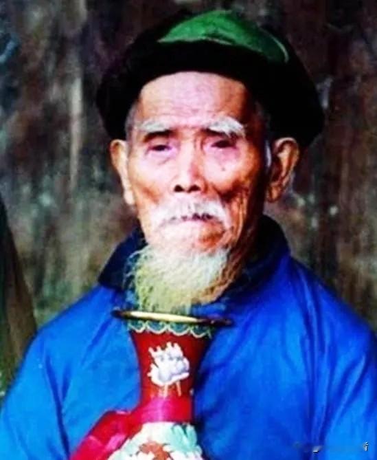 1995年，“中国长寿之王”龚来发去世，终身未娶活到133岁，可匪夷所思的是，他