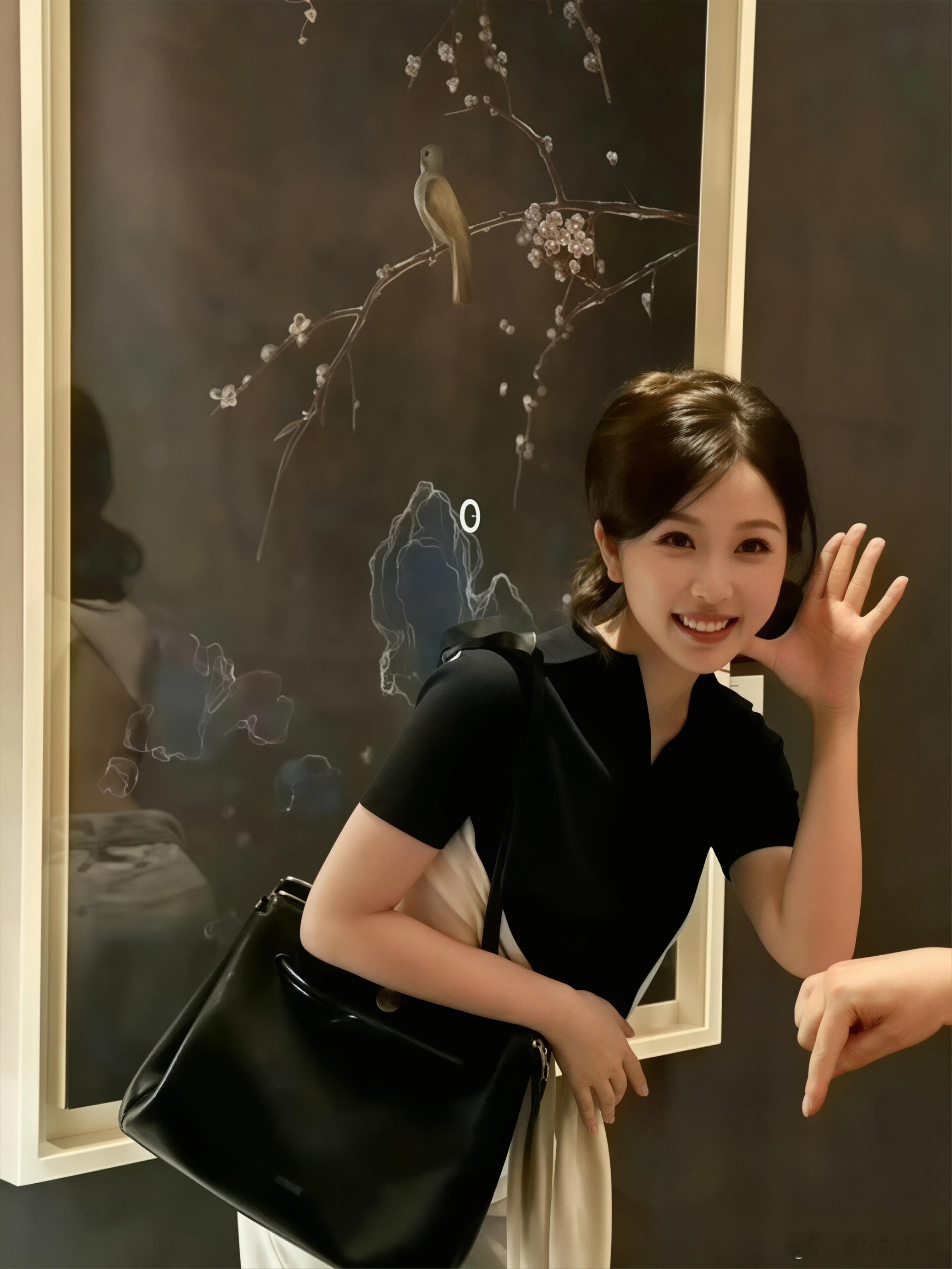 虞书欣的露背装本来没打算给粉丝看的吧