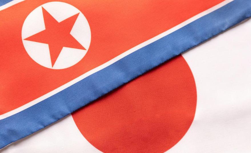 日本为什么忌惮朝鲜！第一，朝鲜境内没有日企，人家不稀罕。第二，朝鲜人也不用日本的