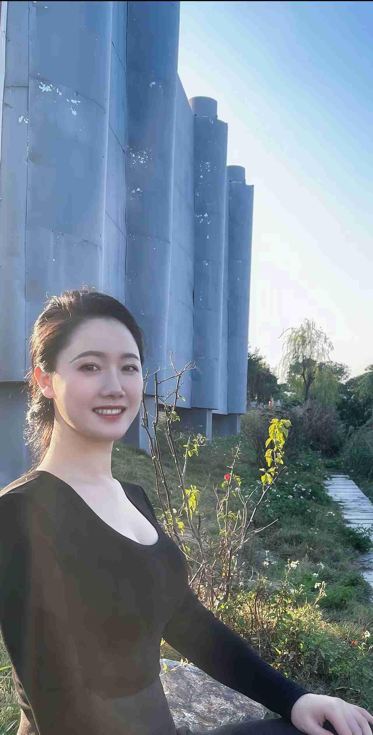 我的今日状态：💰期待暴富我这里的天气：☀️晴天