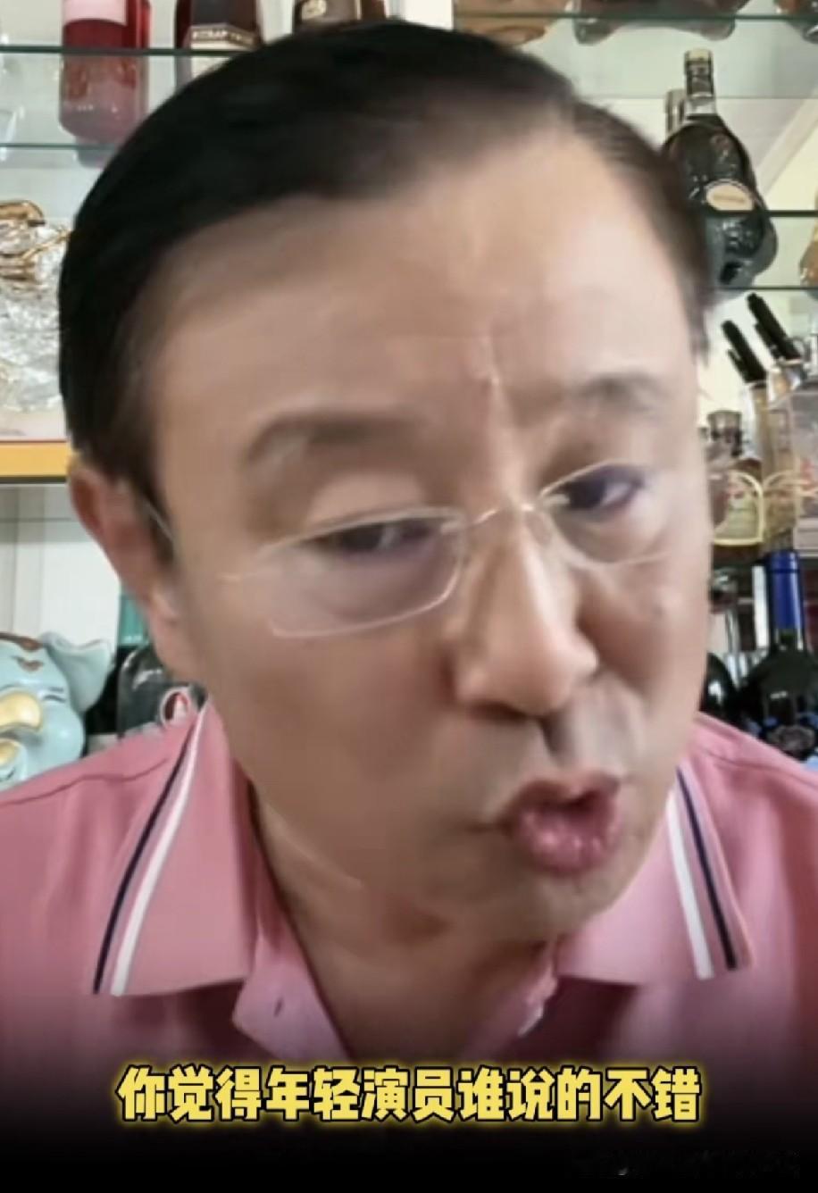 郭德纲大师哥贾伦聊新生代相声演员，点名多位青年才俊，评价很中肯！唯独没提曹云金何