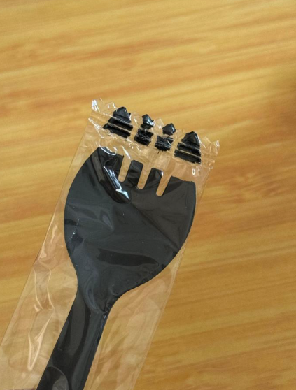 按粒吃，老板还在炒饭沙拉？