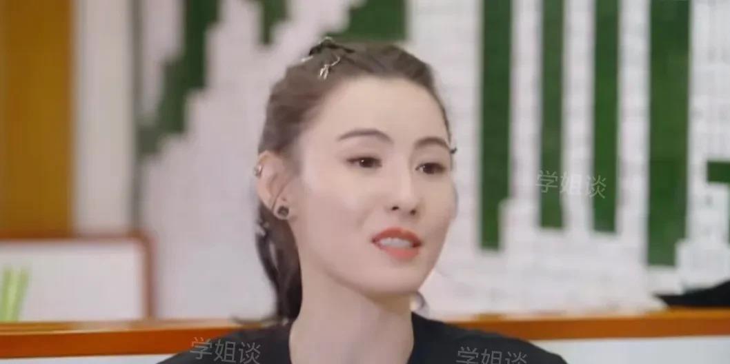 原来张柏芝不公开男友，不是因为男友太老，也不是因为男友太丑，而是跟谢霆锋有关。