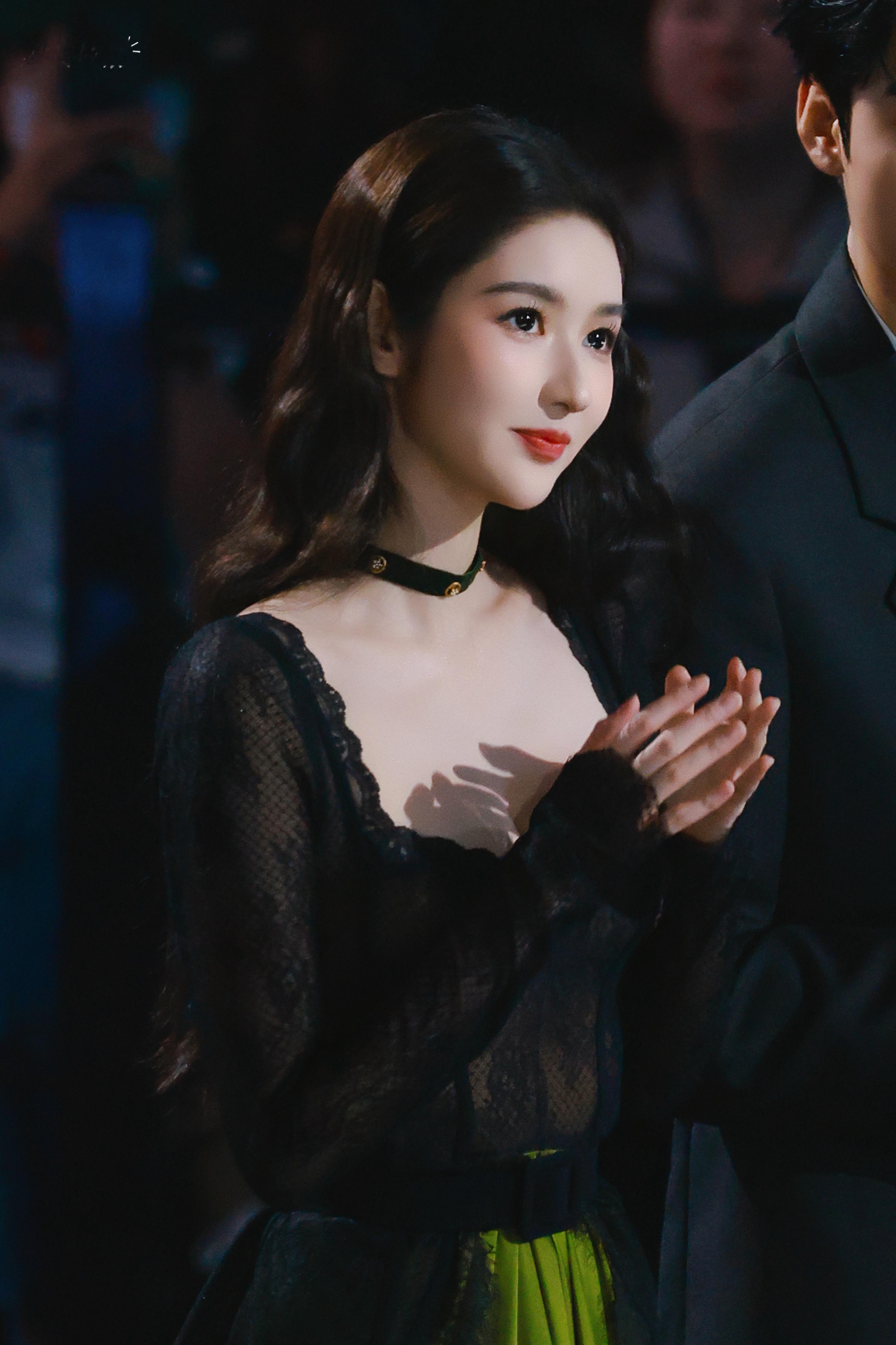 王玉雯甜媚撩人王玉雯大馋丫头