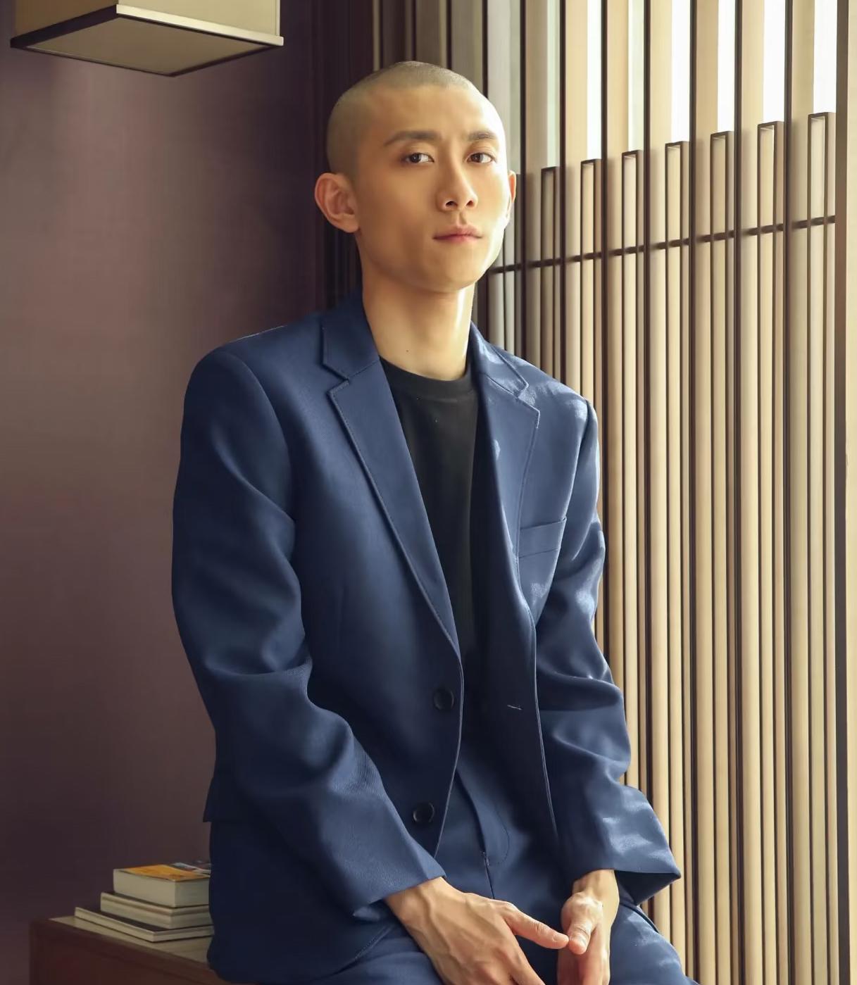 网友的压力见成效了，就连张一山也顶不住了自从他把韦小宝演成了猴，风评就到了谷底