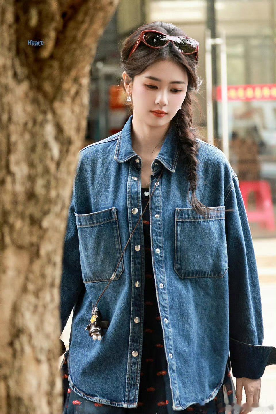 白鹿今天亲爱的客栈买菜路透，完全古早台偶女主