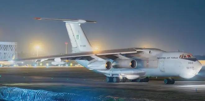 巴基斯坦空军深夜飞抵成都，印度直接被吓出一身白毛汗。2025年5月24日至26