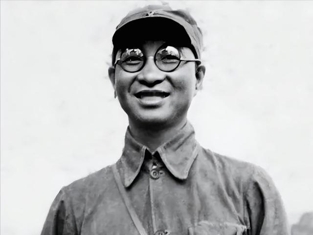 陈赓大将一生幽默豁达，是军中著名的“开心果”。他的长子陈知非，三岁后便再未见过父