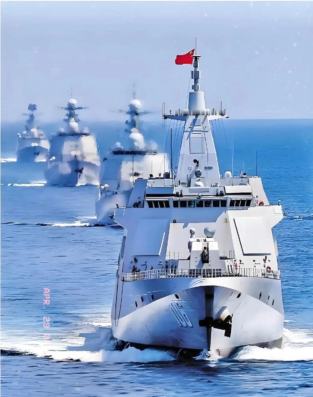 4月29日，两条消息碰在了一起，一条来自中东，一条来自亚太。表面上看地点不同、对