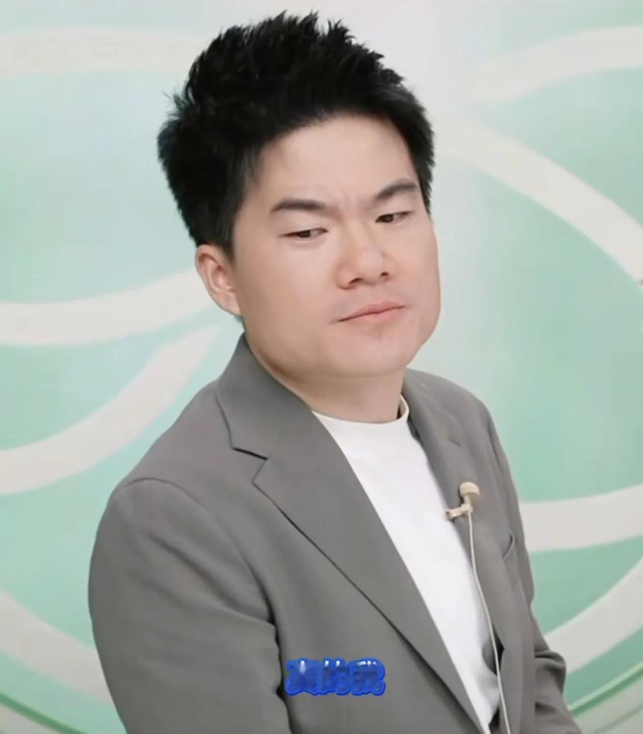 这个老板太暖了！董宇辉空降兰知春序直播间，只为和潇潇说几句话，董宇辉昨晚在北