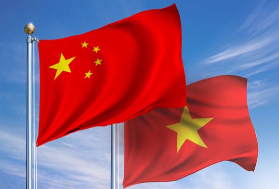 越南偷家失败？中国南海反击战打响！8月10日，专家表示：这次绝不手软！越南盯上了