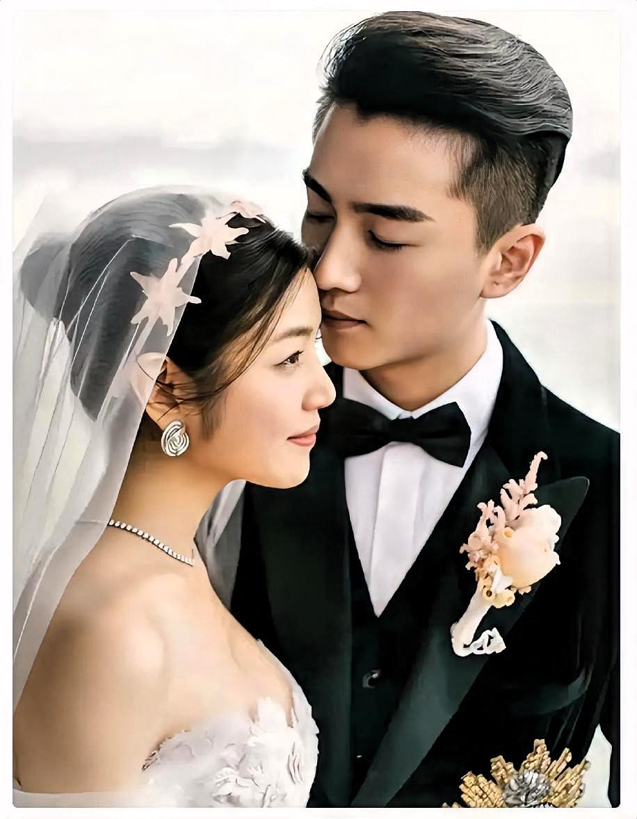 陈晓、陈妍希所谓的和平分手，原来是演出来给大家看的。狗仔鼻祖卓伟爆料，离婚前