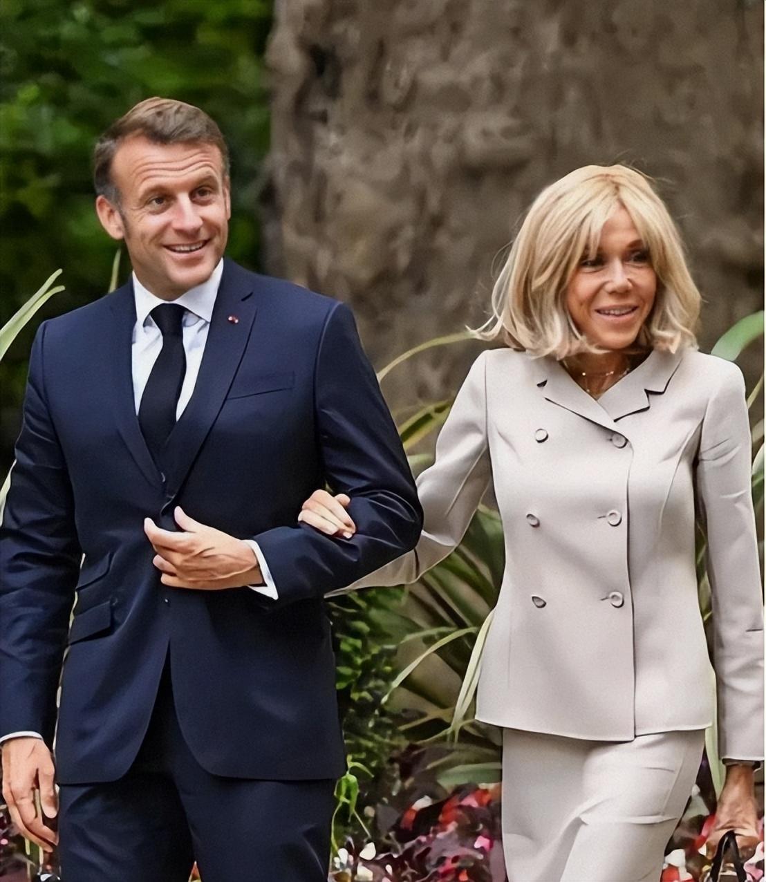 我问老公，马克龙的妻子都72岁了，他为啥不找个22岁年轻漂亮的姑娘呢？老公就白了