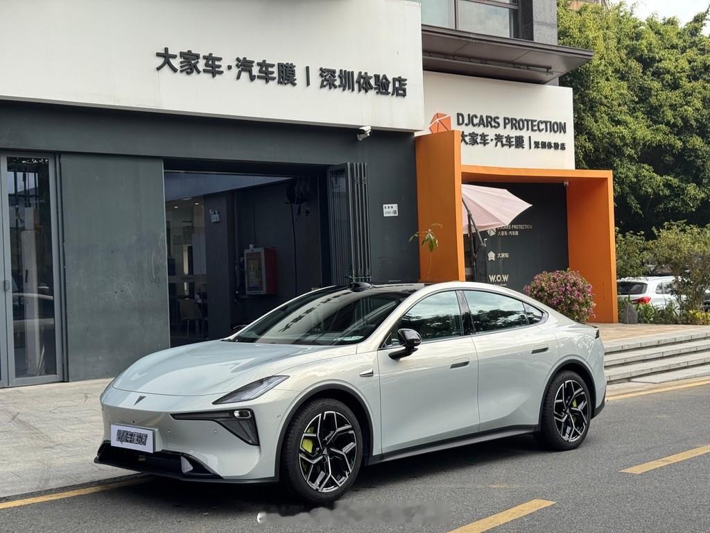 深蓝L06真的是长安深蓝的造车2.0，从它开始，深蓝已经不止是卷低价了，而是卷品