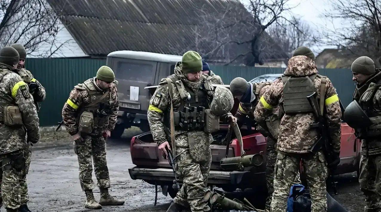 【美方要求乌军从顿巴斯地区撤出】3月24日，据《乌克兰真理报》援引谈判小组消息