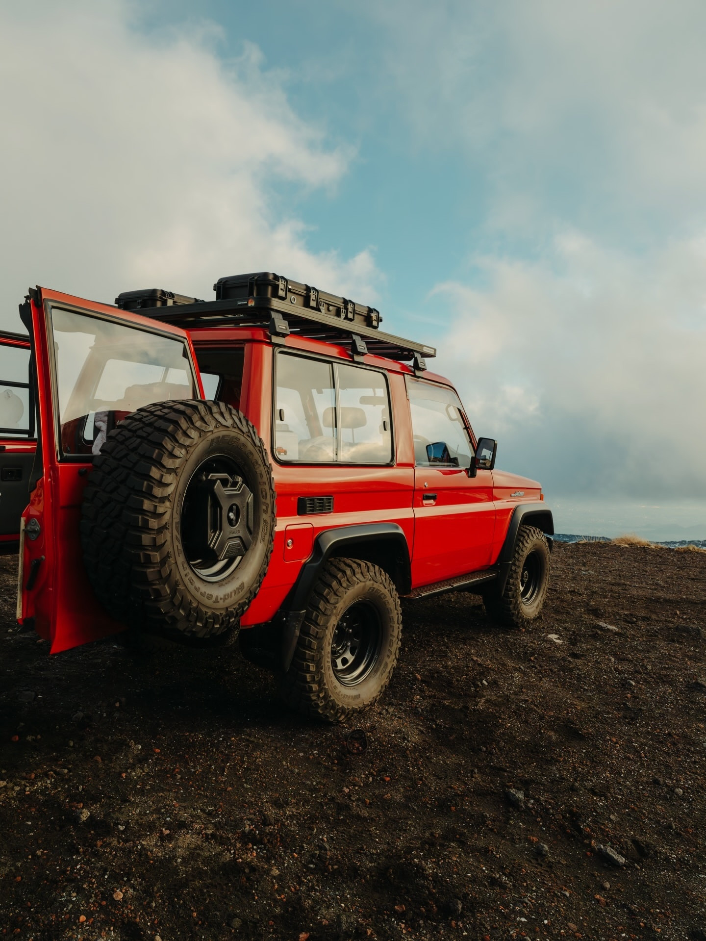 罗永浩谈论重新出山造手机网友们的吹捧也别太当真现在手机这个市场竞争格局比较稳定了