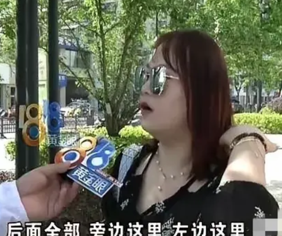 浙江温州，有一名女子到理发店理发，理发的价格是25元，女子理发前告诉理发师，头发
